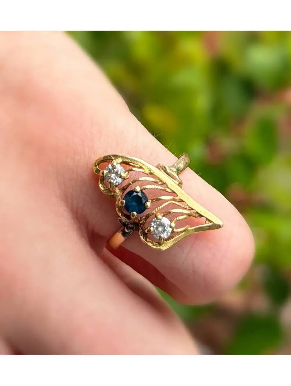 Jewelry 18k yellow gold 0.60CTW White CZ Stone Blue Sapphire ring sz 9.00